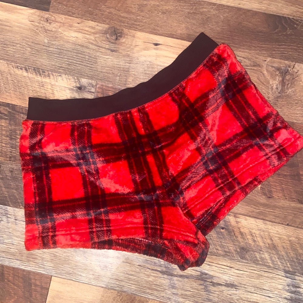 Plaid pj VS shorts